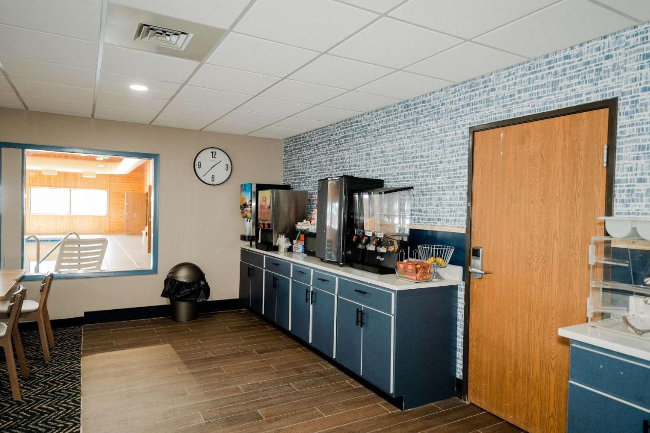 Americinn By Wyndham Tomahawk Ngoại thất bức ảnh